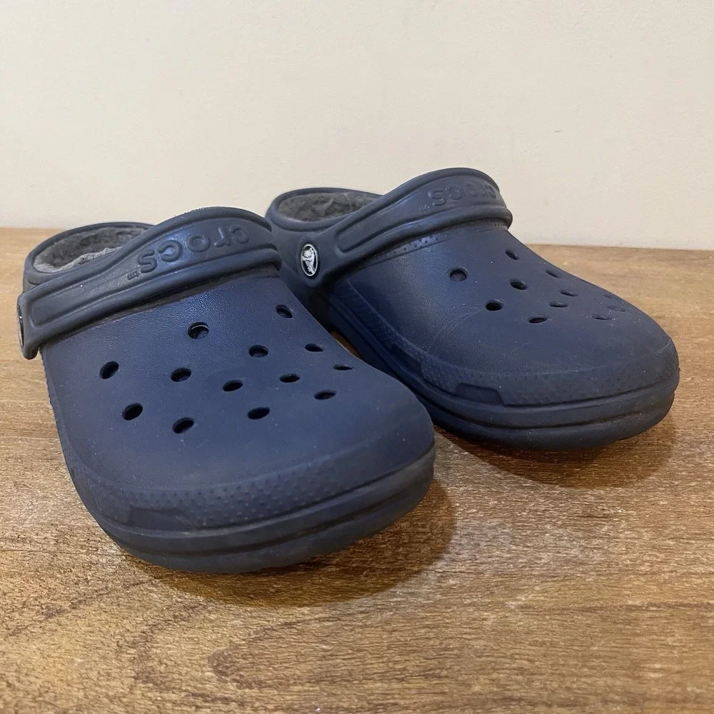 Crocs Kids J3‎ Cozy Lined Clogs Navy Blue Fleece Fall Winter Slip On Shoes Youth